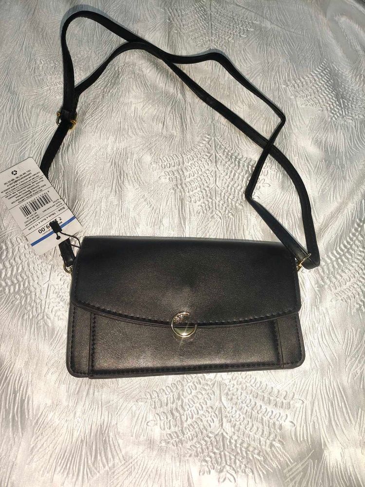 Chic Black Crossbody Bag