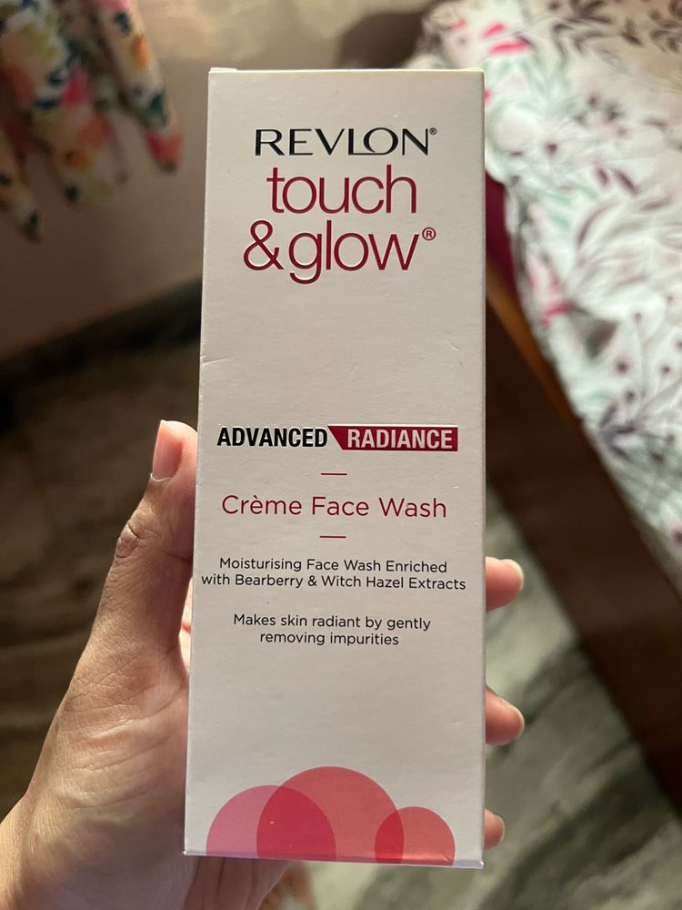 Revlon Touch &amp; Glow Face Wash