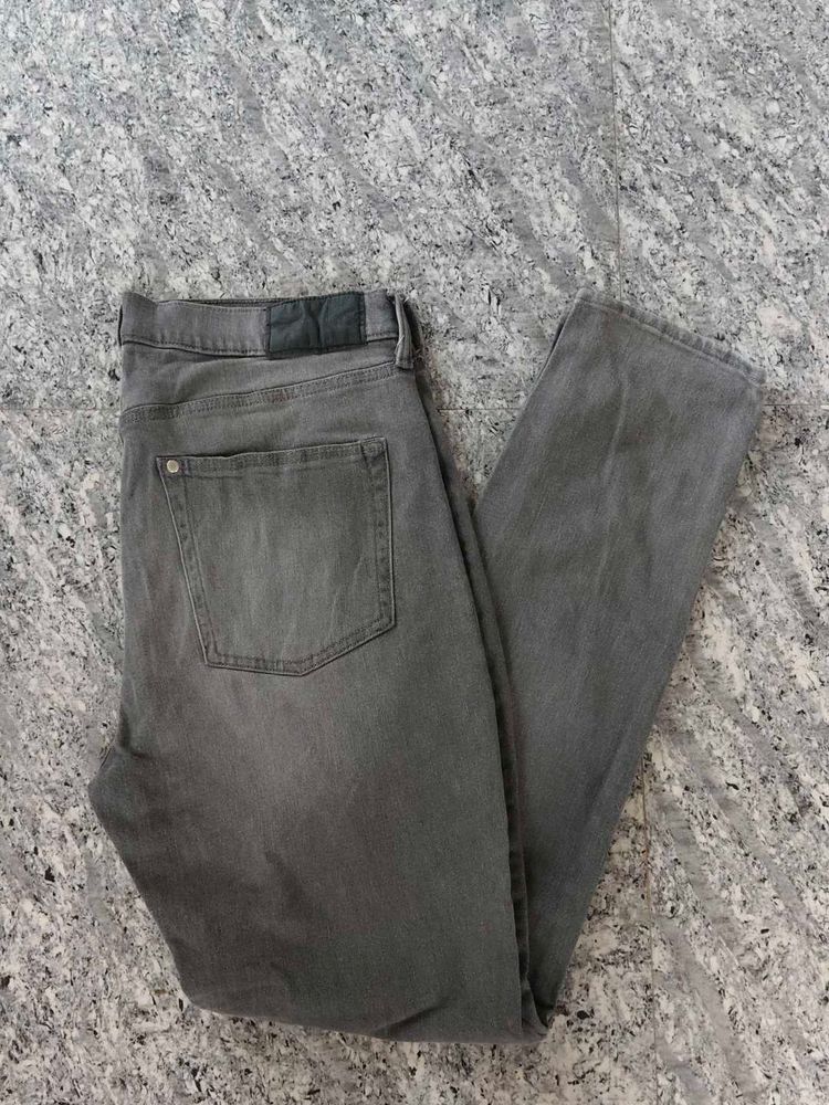 H&amp;M Gray Slim Fit Jeans