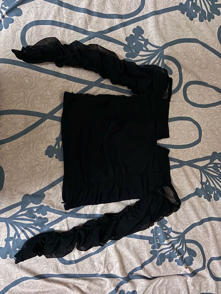 Black Long Sleeve Mesh Top.SIZE-28-34.