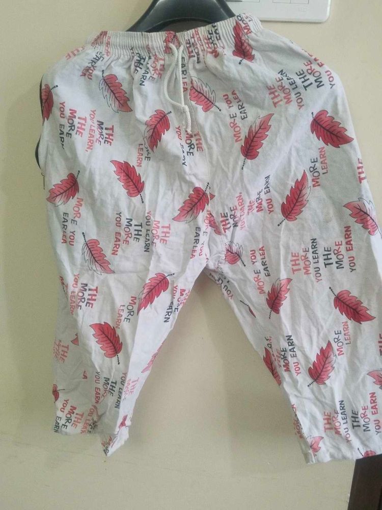 Patterned Capri Pants