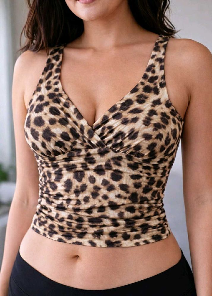 SHEIN  Leopard Print Sleeveless Crop Top