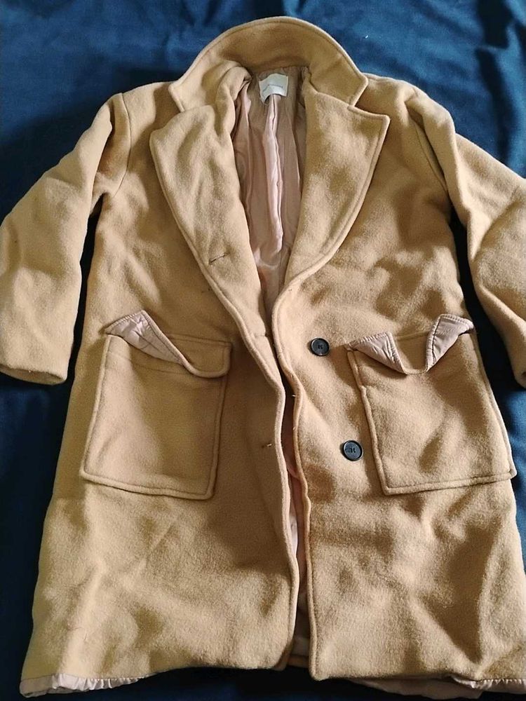 Unisex Elegant Tan Trench Coat
