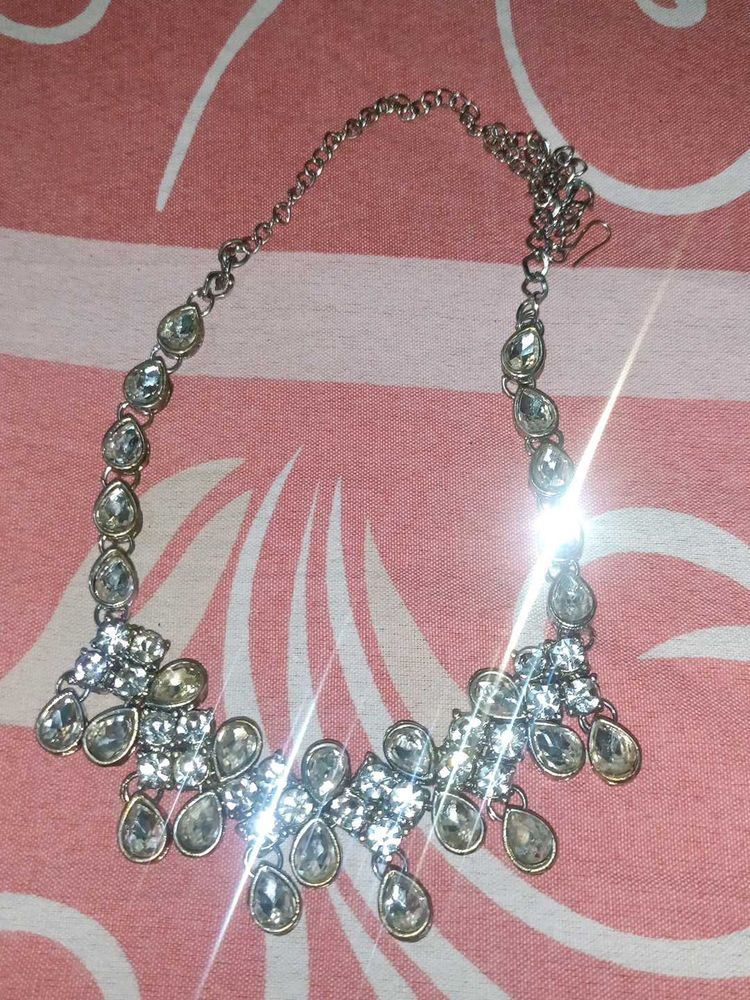 White stone necklace
