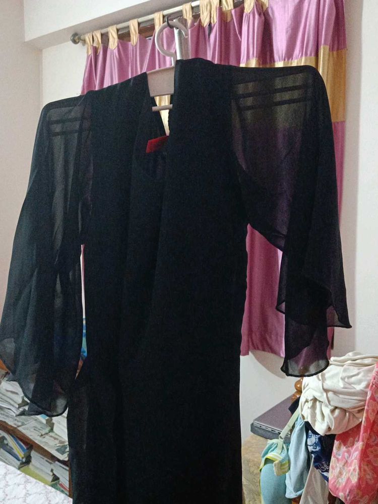 Elegant Black midi dress