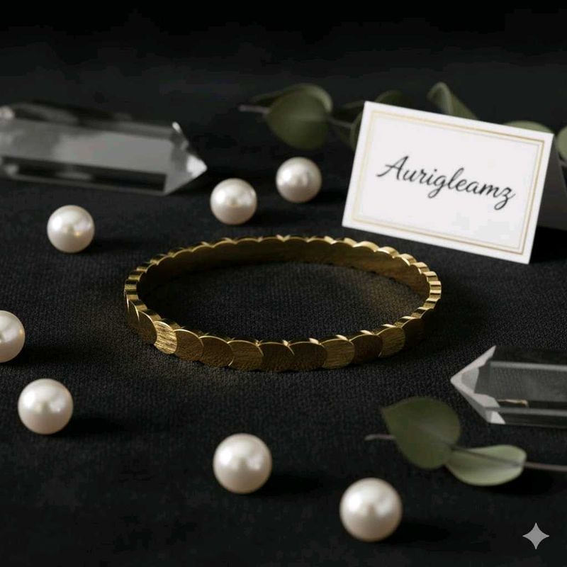 Aurigleamz Gold Bangle