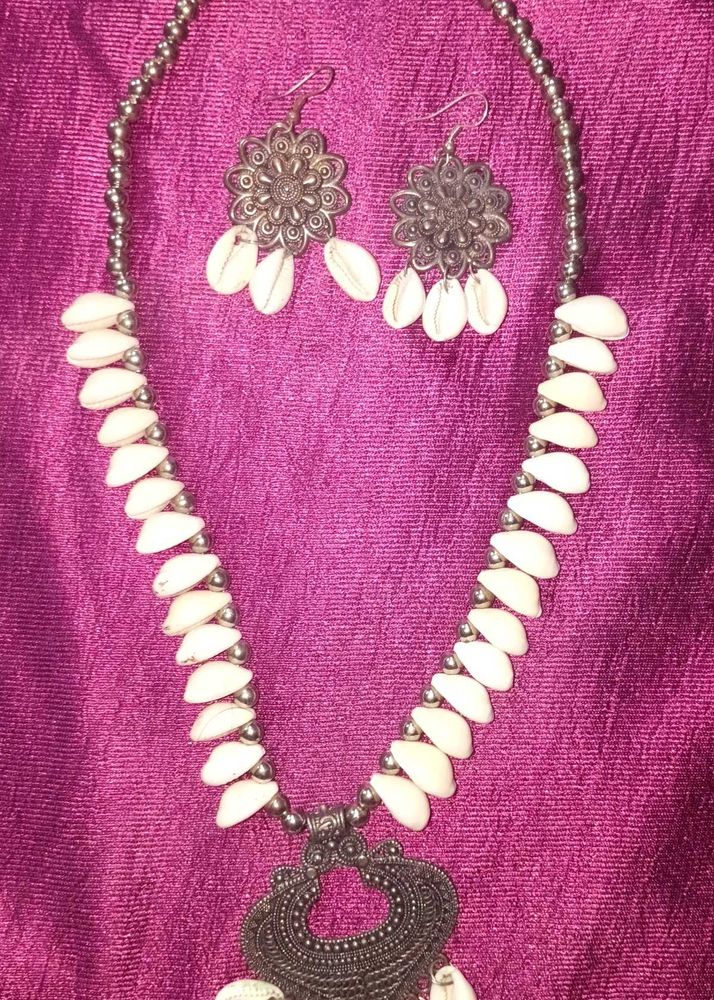 Shell Necklace Oxidised