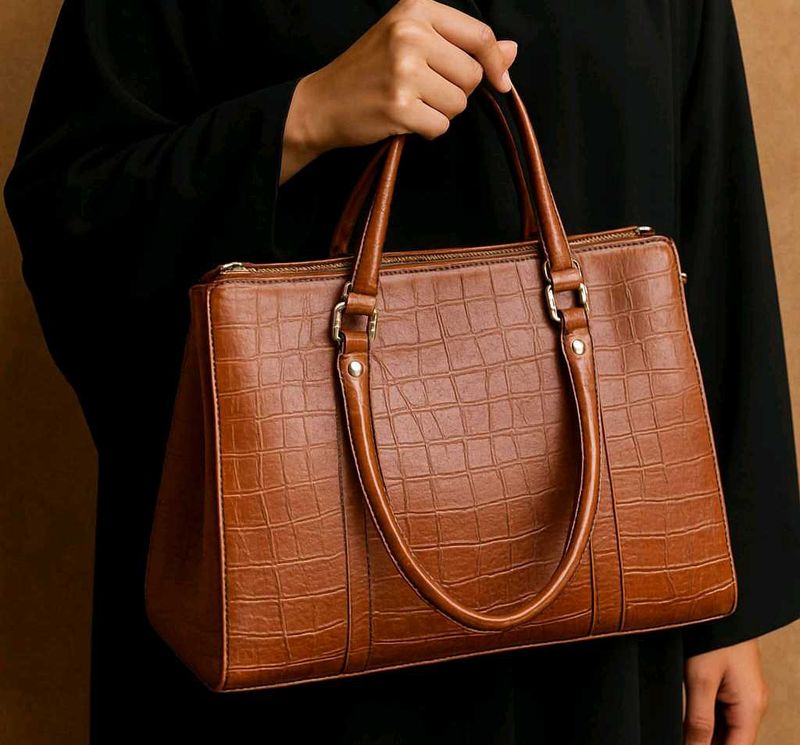 Tote Leather bag 👜( Free wallet )