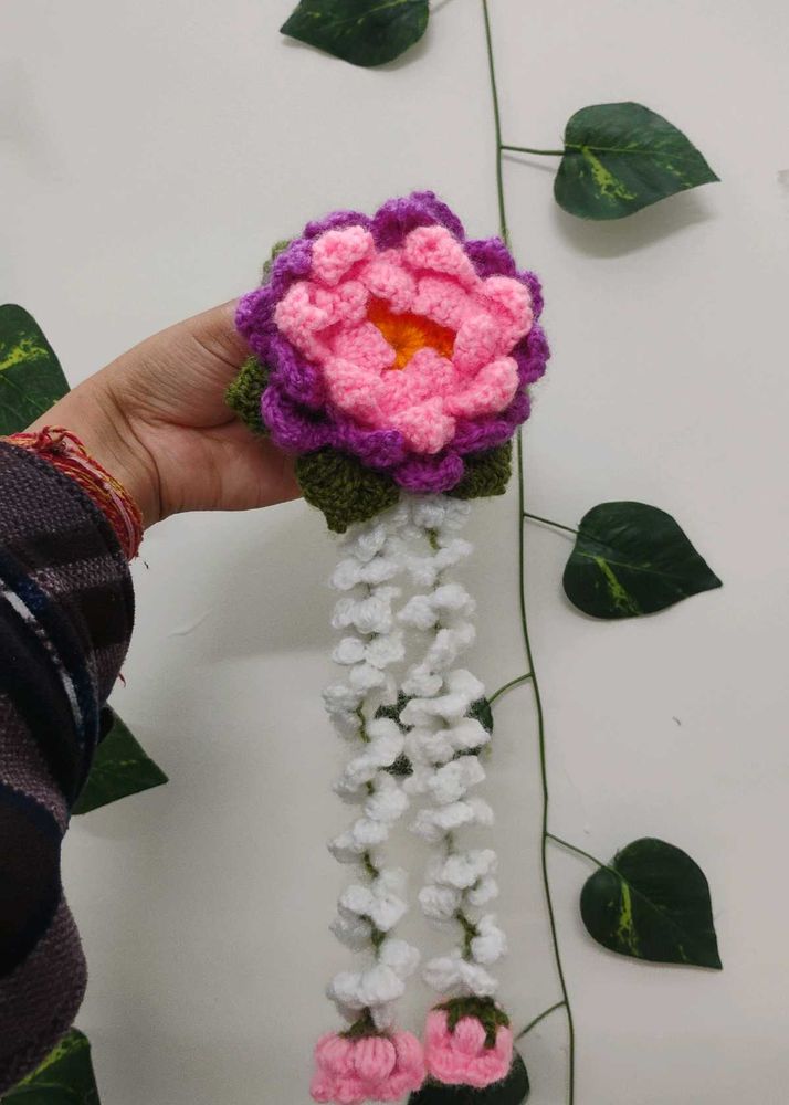 Crochet lotus gajra 🪷