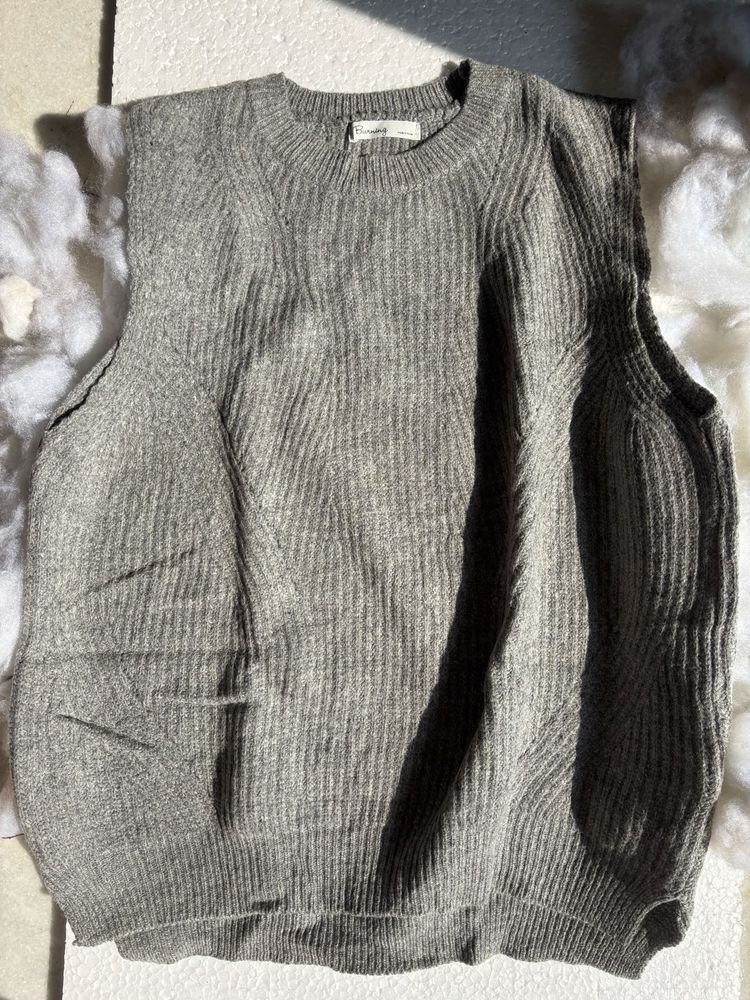 Gray Knit Vest (Free Shipping)