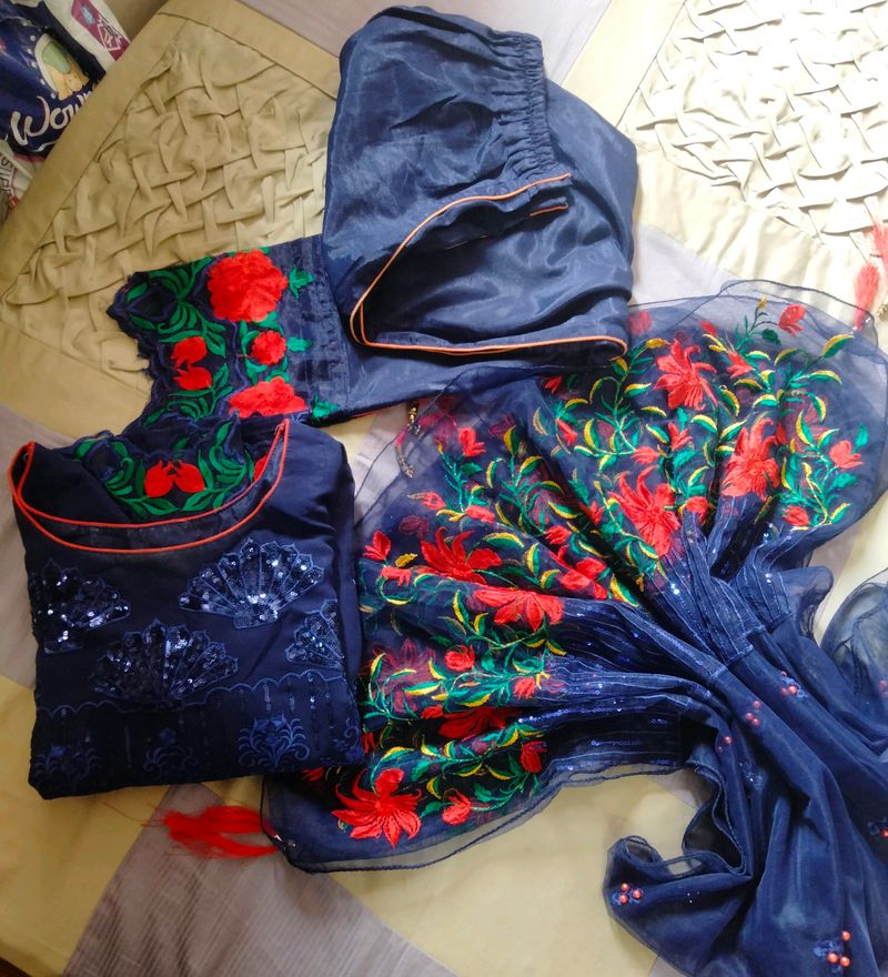 Eye Catching Blue Dress 💥