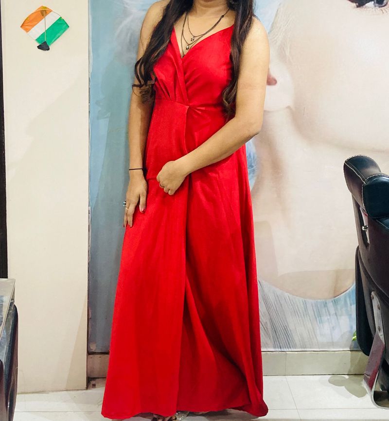 TRENDY FASHIONABLE WOMEN DRESS