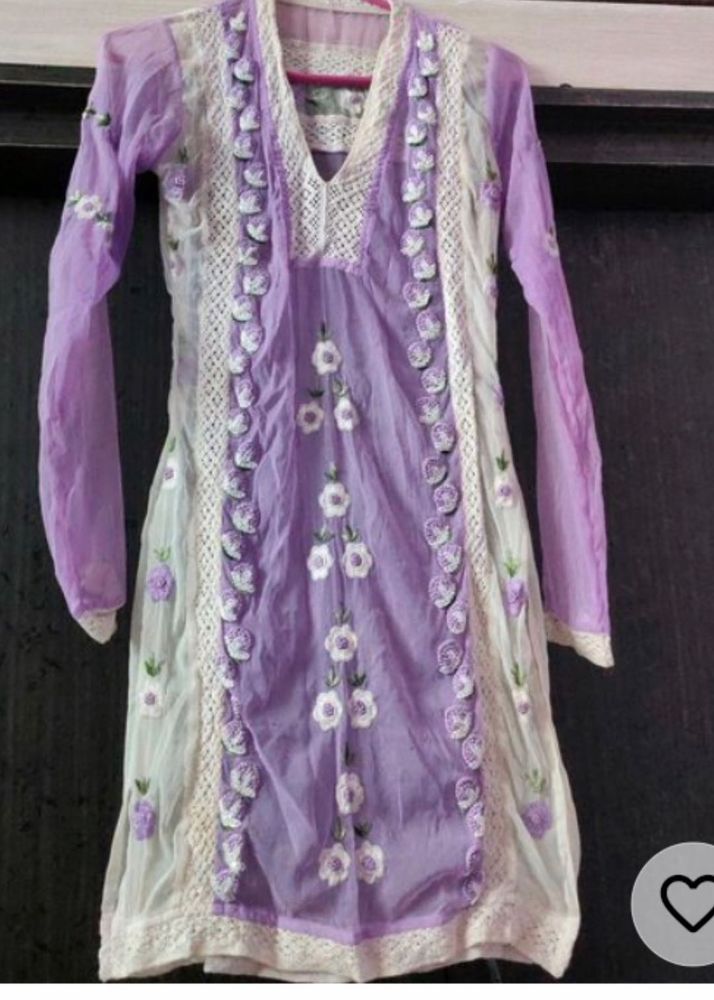 Elegant Embroidered Kurta