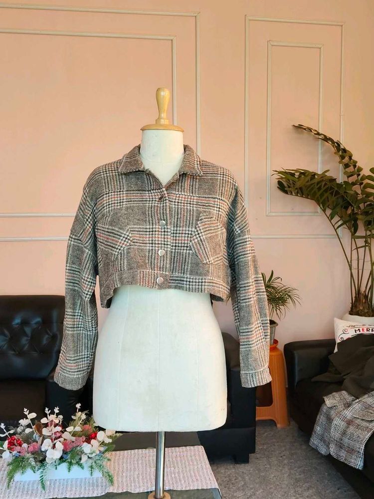 Cropped Plaid Flannel Jacket