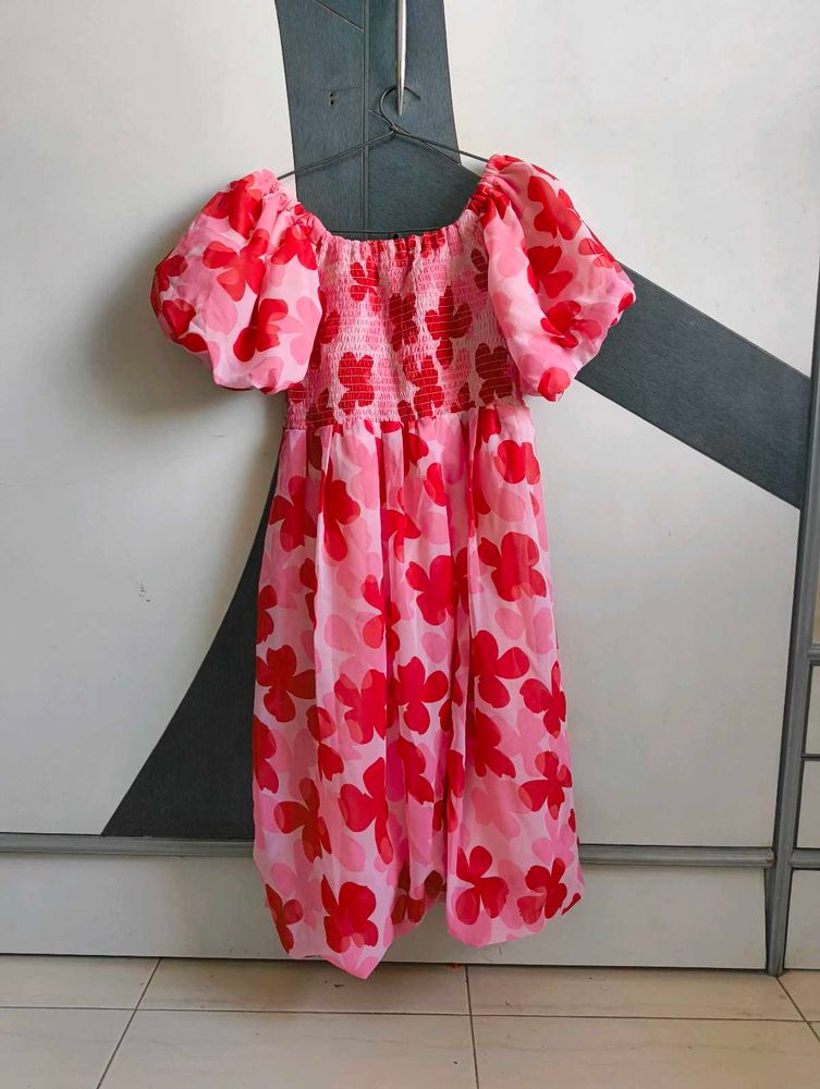 BEAUTIFUL TRENDING FLORAL DRESS