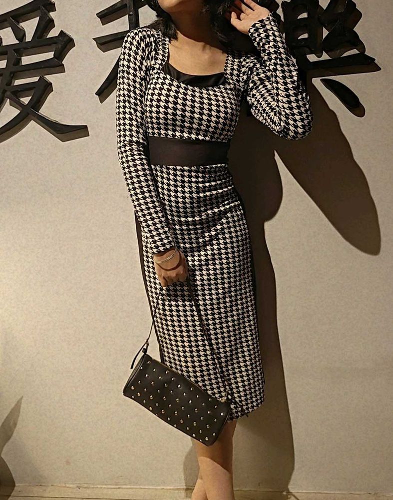 Chic Houndstooth Bodycon Dress