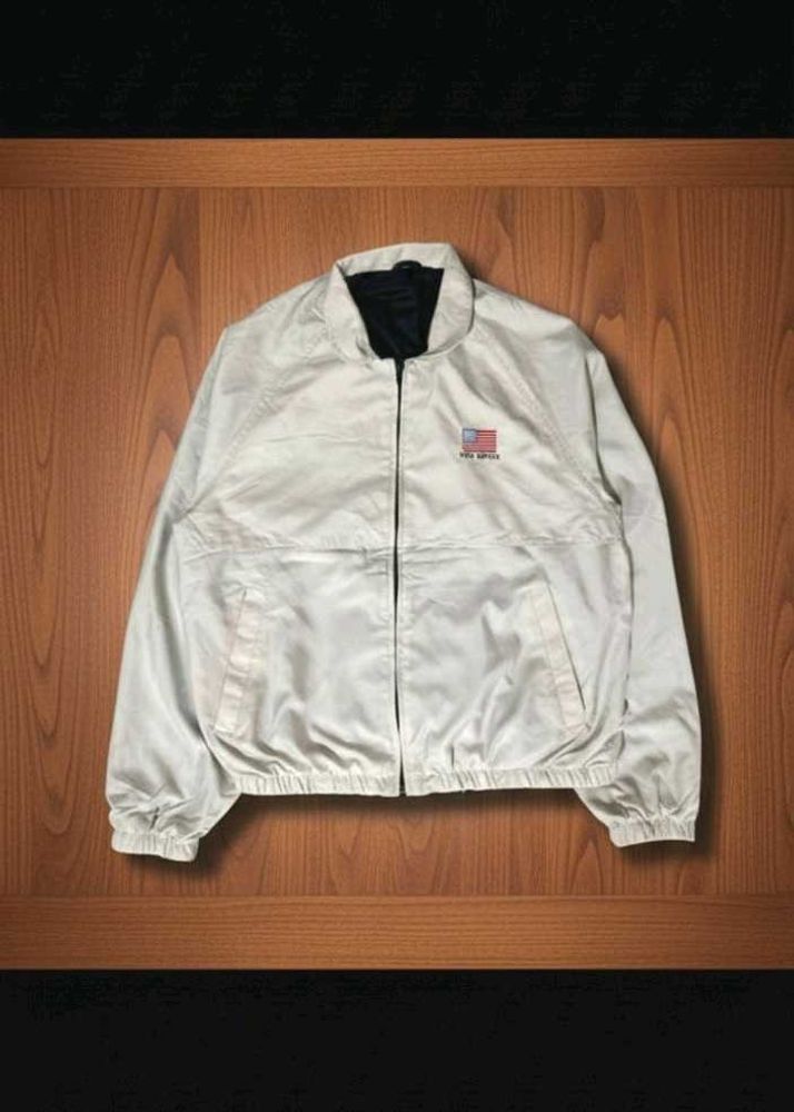 Best for college outings and in winter season