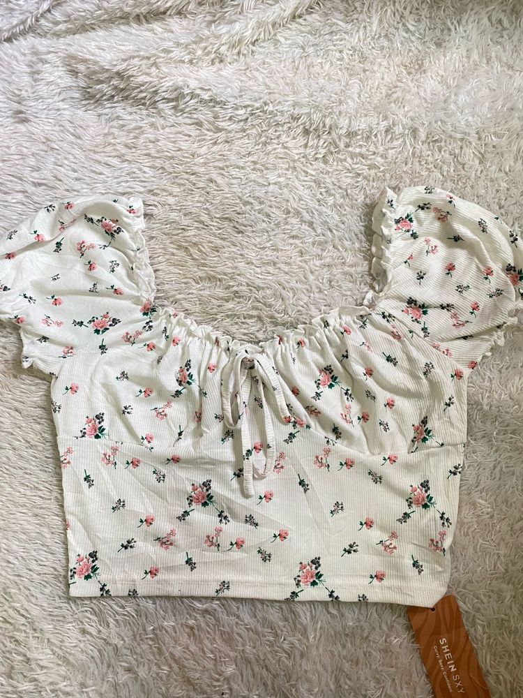 SHEIN  Floral Puff Sleeve Crop Top