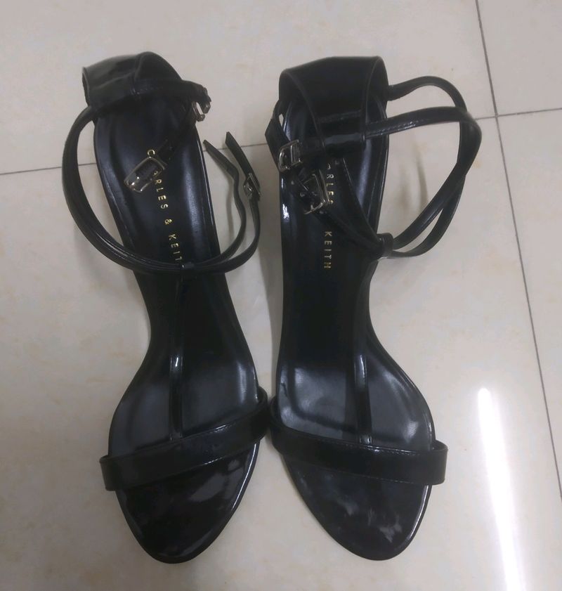 Original Charles &amp; Kith Heels