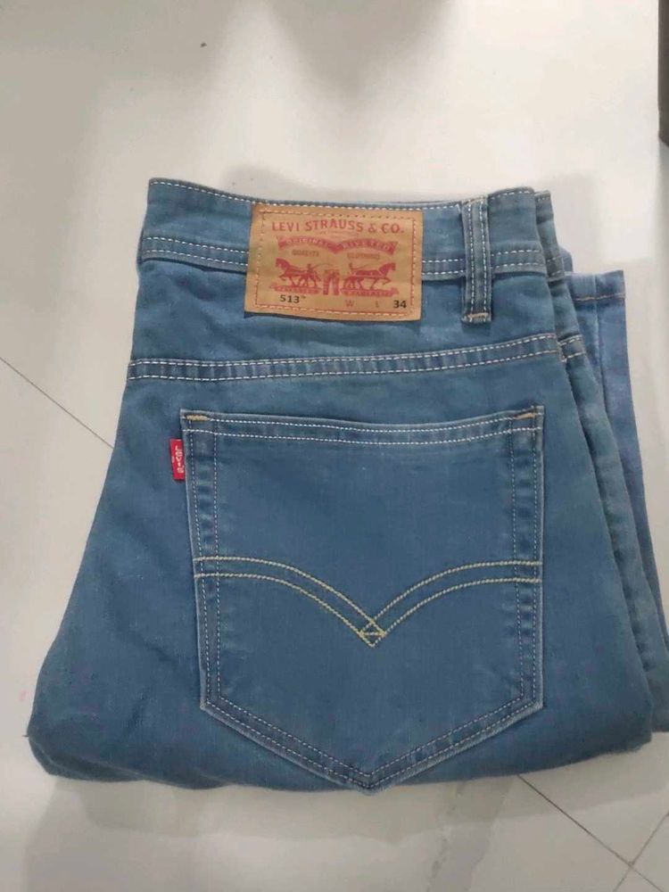 Levi&#39;s 513 Slim Fit Jeans