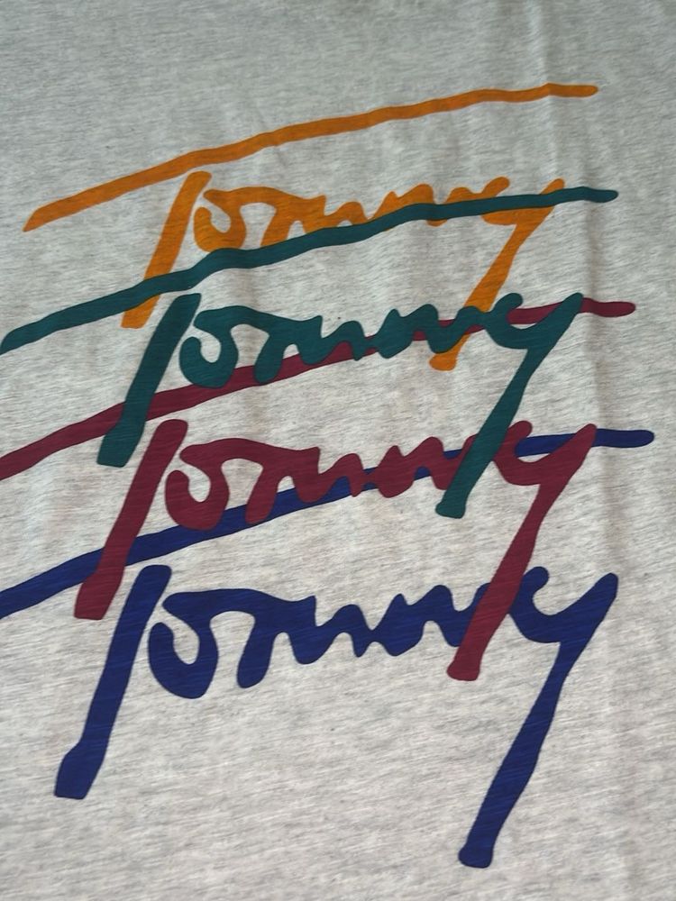 Tommy Hilfiger Tshirt awesome