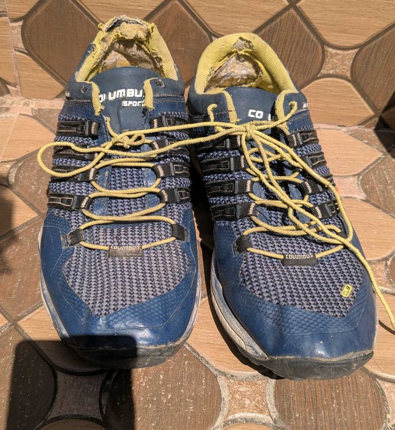Columbus Blue Shoes – Size 9 (Used)