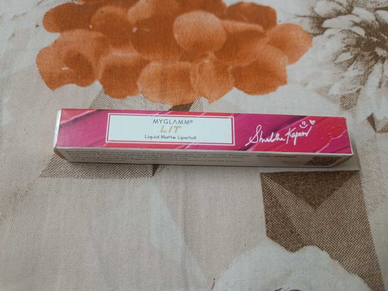 Myglamm Lit Liquid Matte Lipstick - LM 74