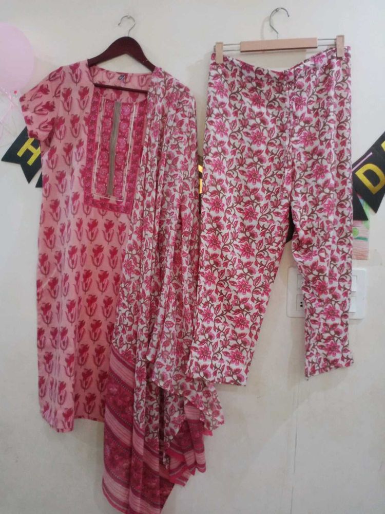 Ahika brand Pink Floral Kurta Set