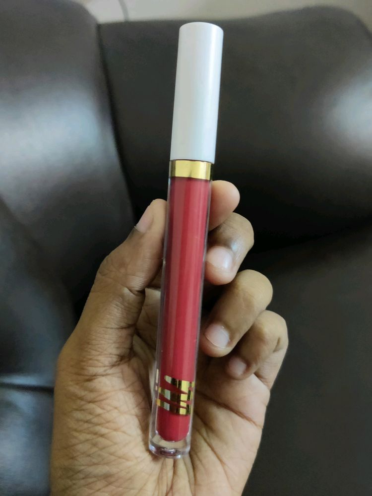 MyGlamm - Liquid Matte Lipstick Like a G6
