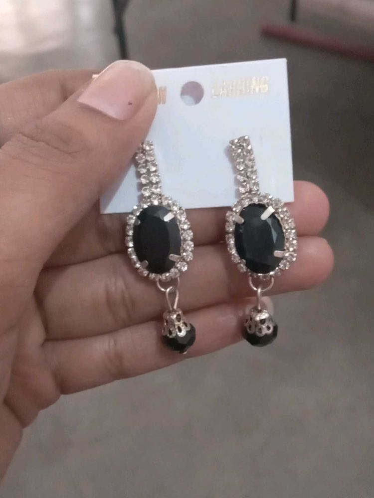 Elegant Black Gemstone Drop Earrings