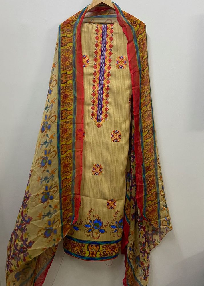 Pakistani Winter Suit