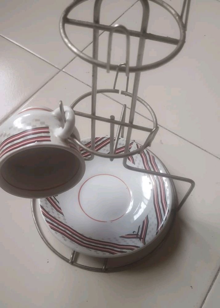 Cups Stand