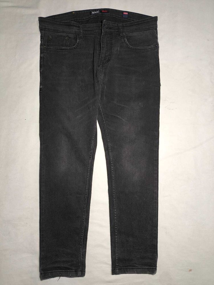 Levi&#39;s 523 Black Skinny Jeans
