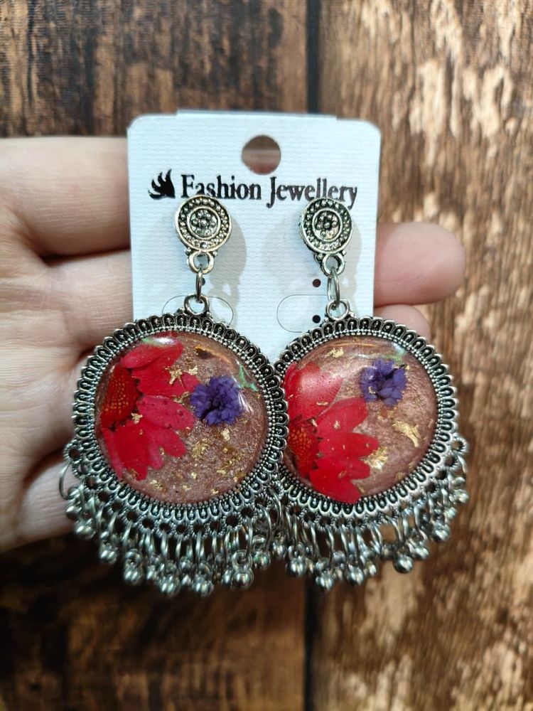 Floral Resin Dangle Earrings