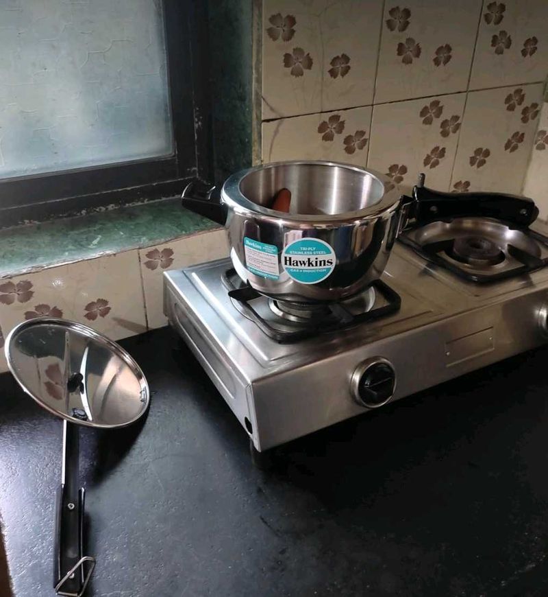 Hawkin 3lt Pressure Cooker cum Pan-Triply-Steel