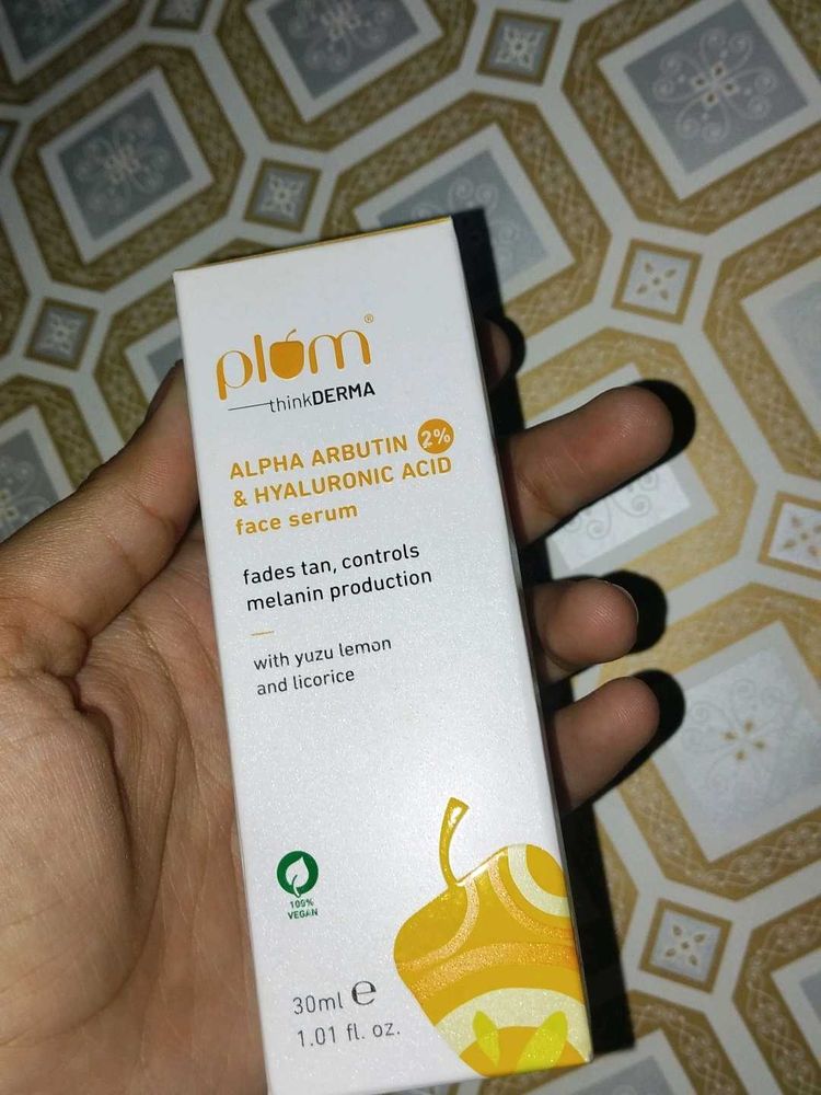 Plum Alpha Arbutin &amp; Hyaluronic Acid Face Serum