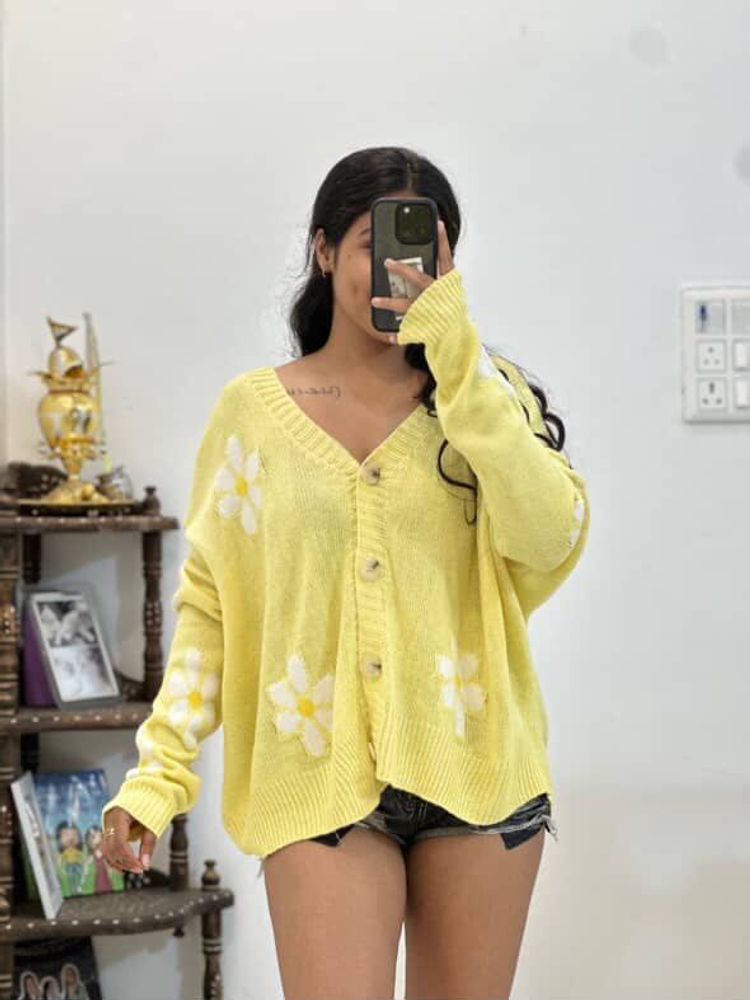 Oversized Daisy Yellow Cardigan
