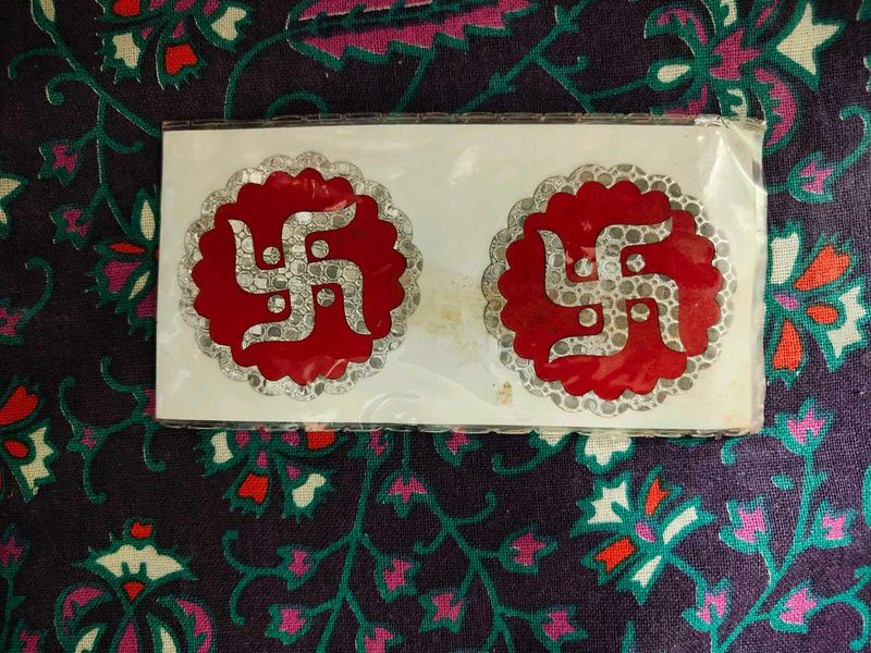 Glittering Swastiks