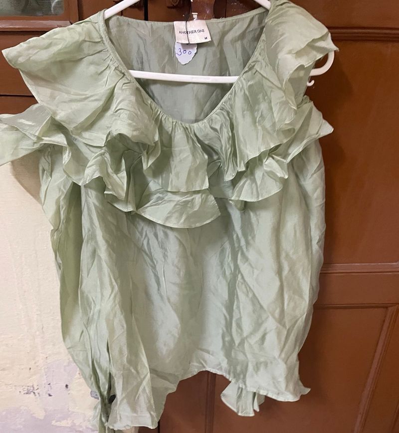 Frill top ❤️