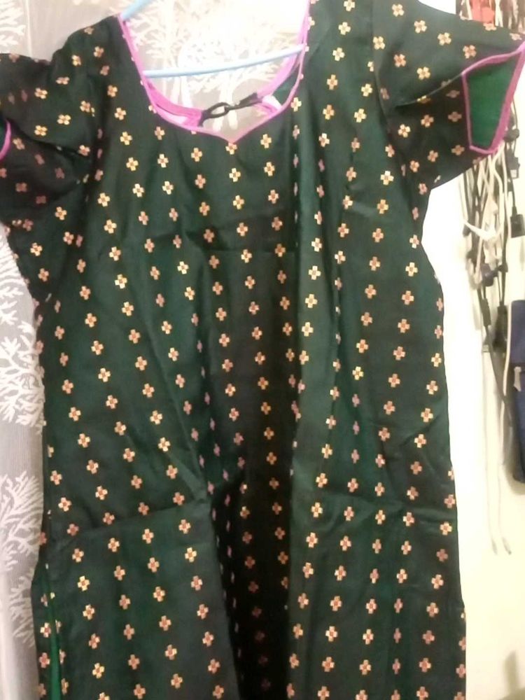 Green &amp; Gold Floral Print Kurti