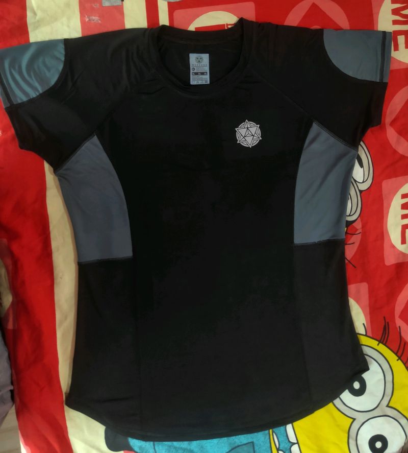 Never Wear, Workout Tea Lycra Fabric..... Wonderfu