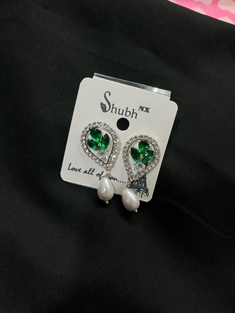 Elegant Green Stone Earrings