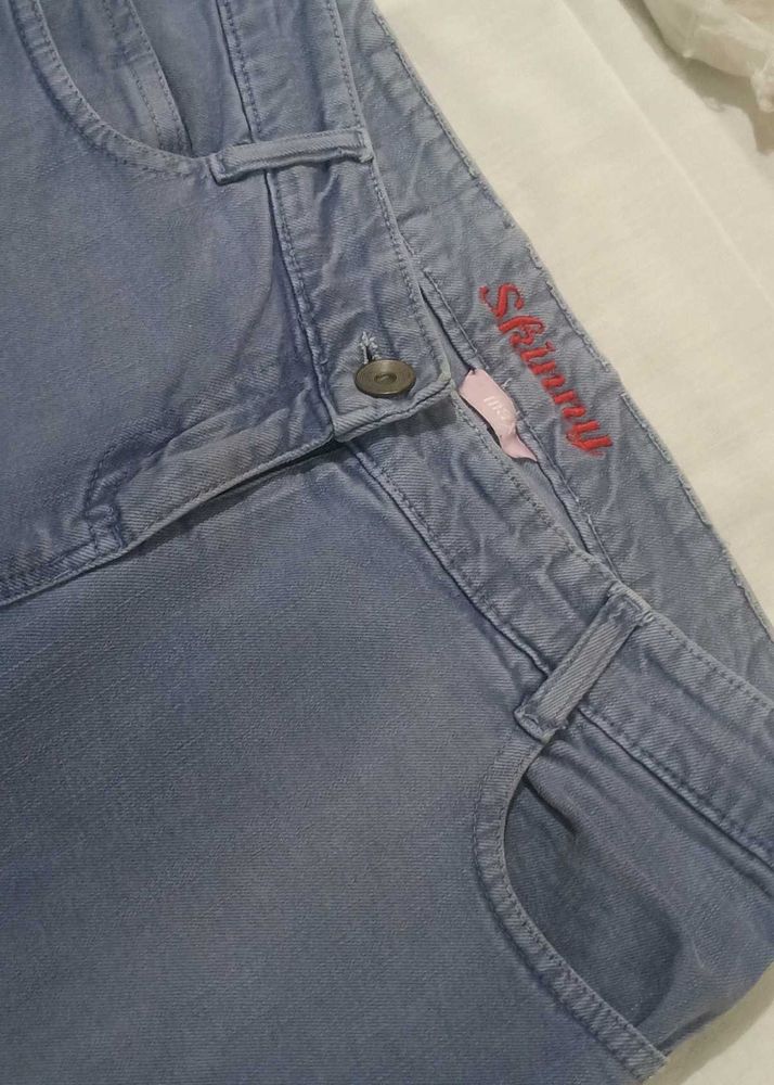 Stylish Slim Fit Blue Denim Jeans