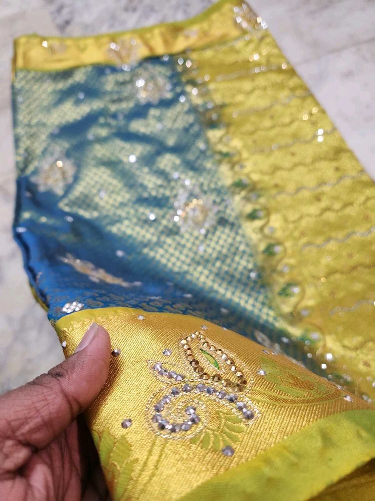Sari in Banarasi! pattu work  💖✨ #seta #sari #ele