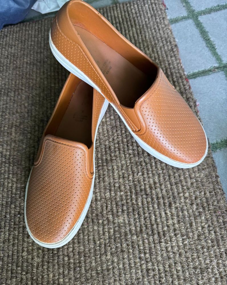 Casual Tan Shoes