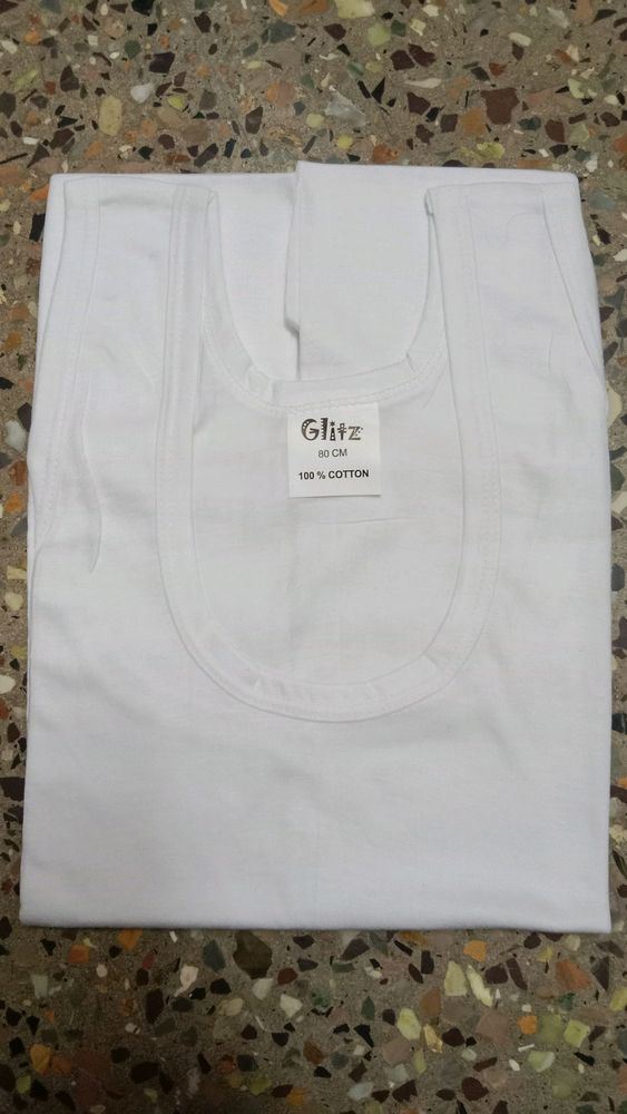 branded white mens vest (pack of 60)