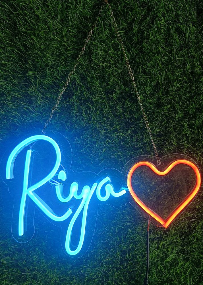 Neon Name  Light&#39;s