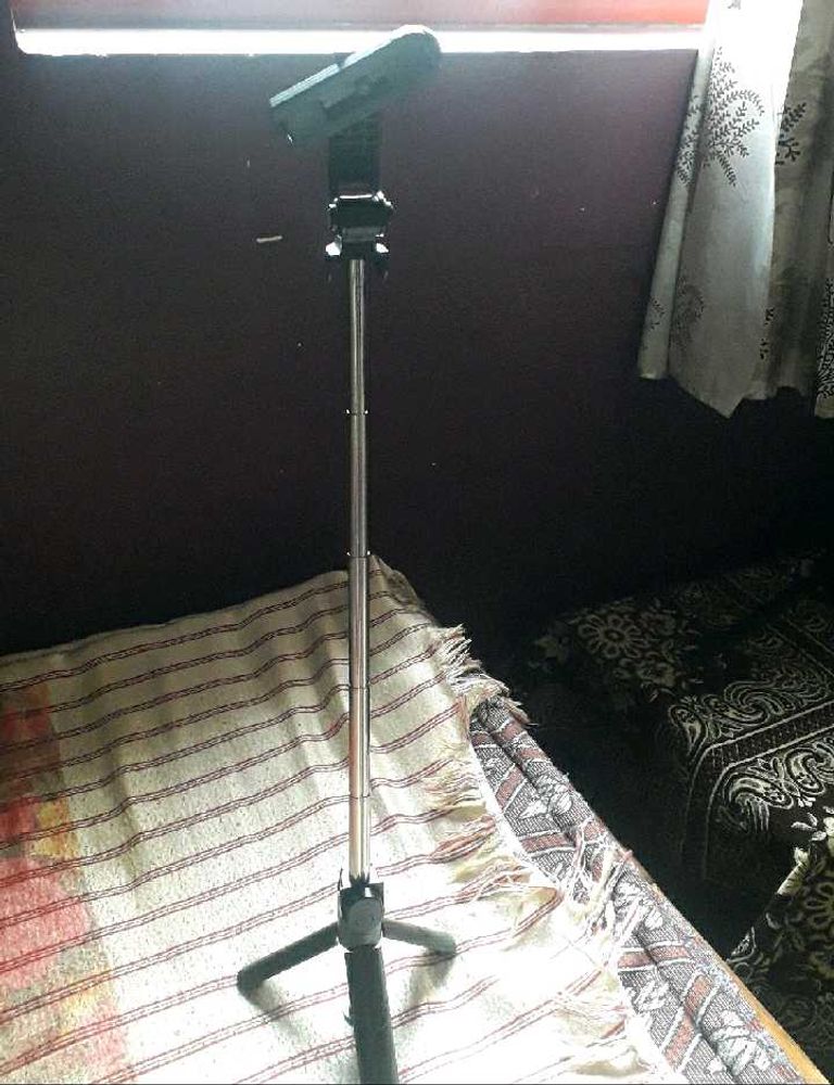 Extendable Phone Tripod