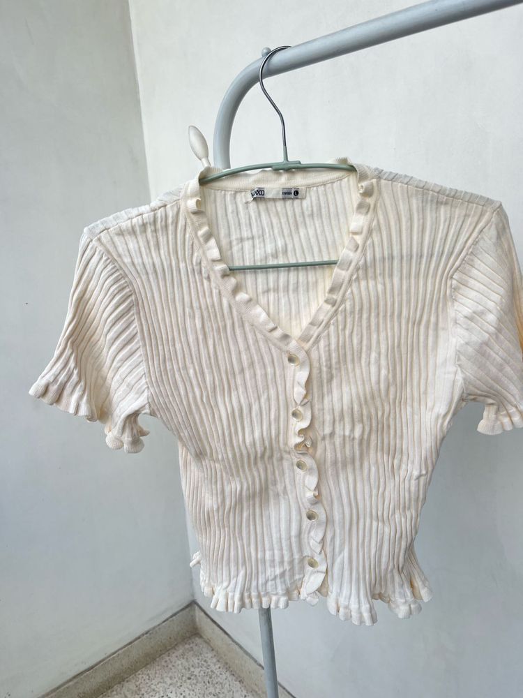 Cute Ruffled Button-Up Top