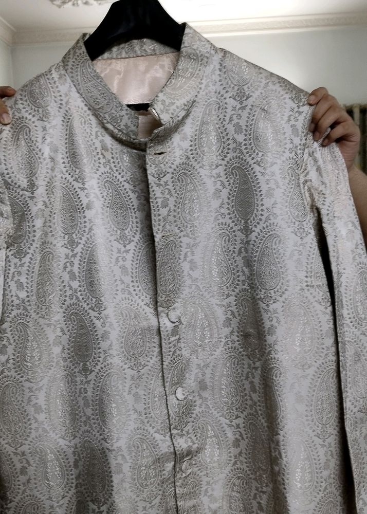 PRICE DROPPED Sherwani along With Stole